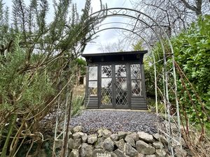 Photo 35- click for photo gallery